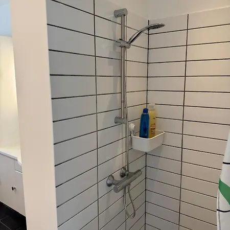 Lägenhet The Snowdrop - New Exclusive 4 Bedroom House, Up To 8 Persons - 155m2 - Free Parking Marslev