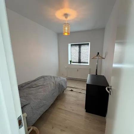 The Snowdrop - New Exclusive 4 Bedroom House, Up To 8 Persons - 155m2 - Free Parking Marslev