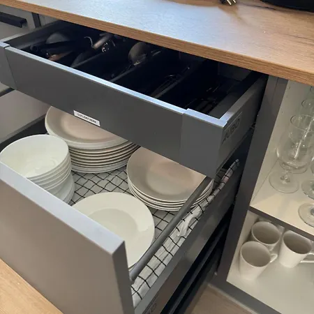 The Snowdrop - New Exclusive 4 Bedroom House, Up To 8 Persons - 155m2 - Free Parking Lägenhet *