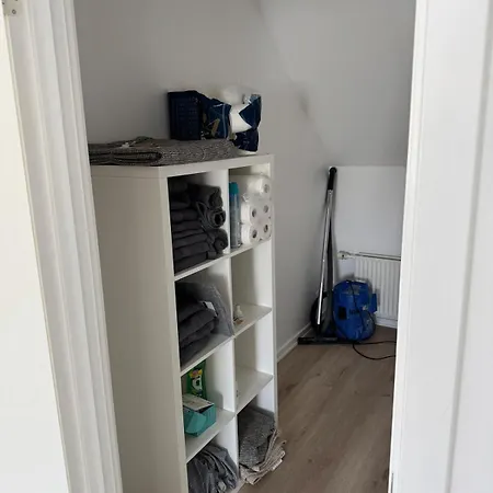 The Snowdrop - New Exclusive 4 Bedroom House, Up To 8 Persons - 155m2 - Free Parking * Marslev